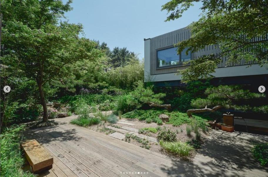 Scenery After Rain Bed & Breakfast Yangyang Exterior photo