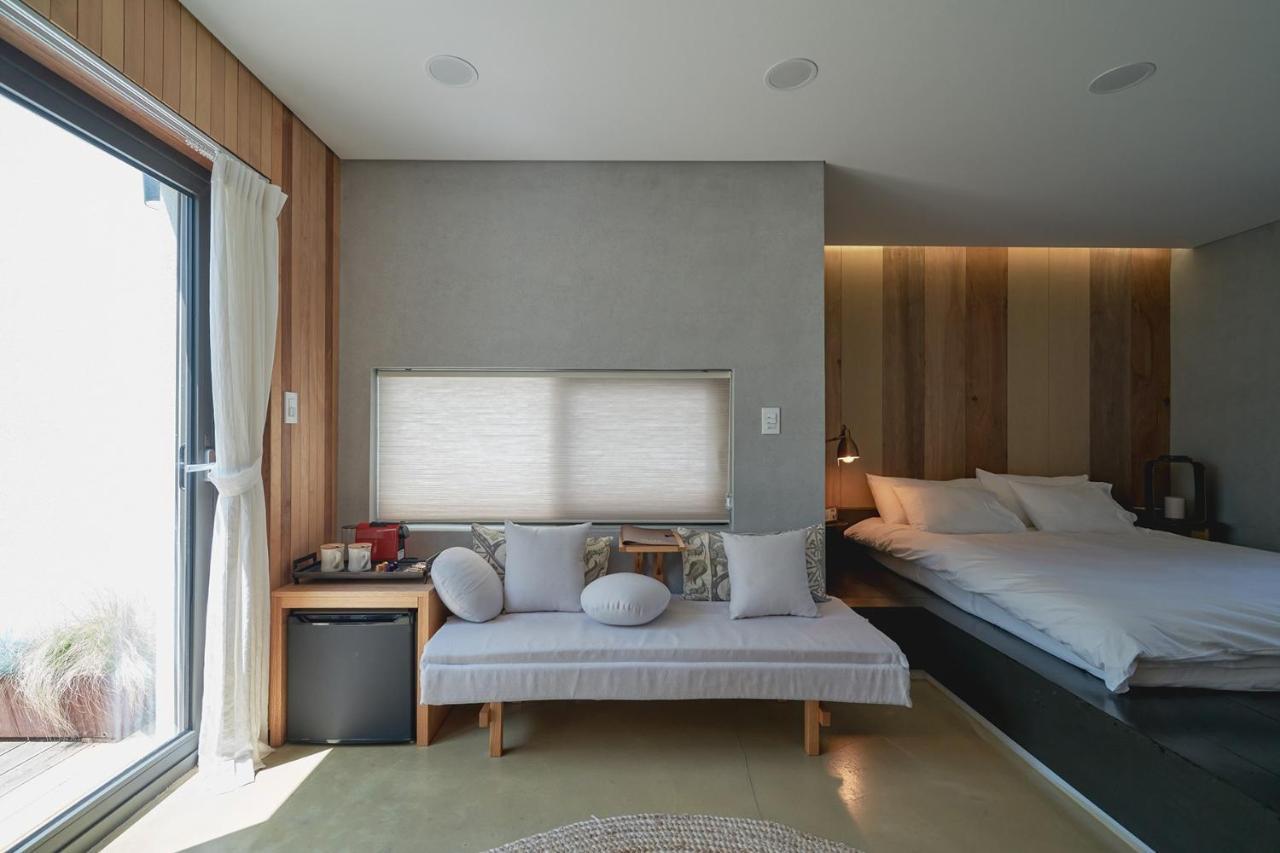 Scenery After Rain Bed & Breakfast Yangyang Exterior photo