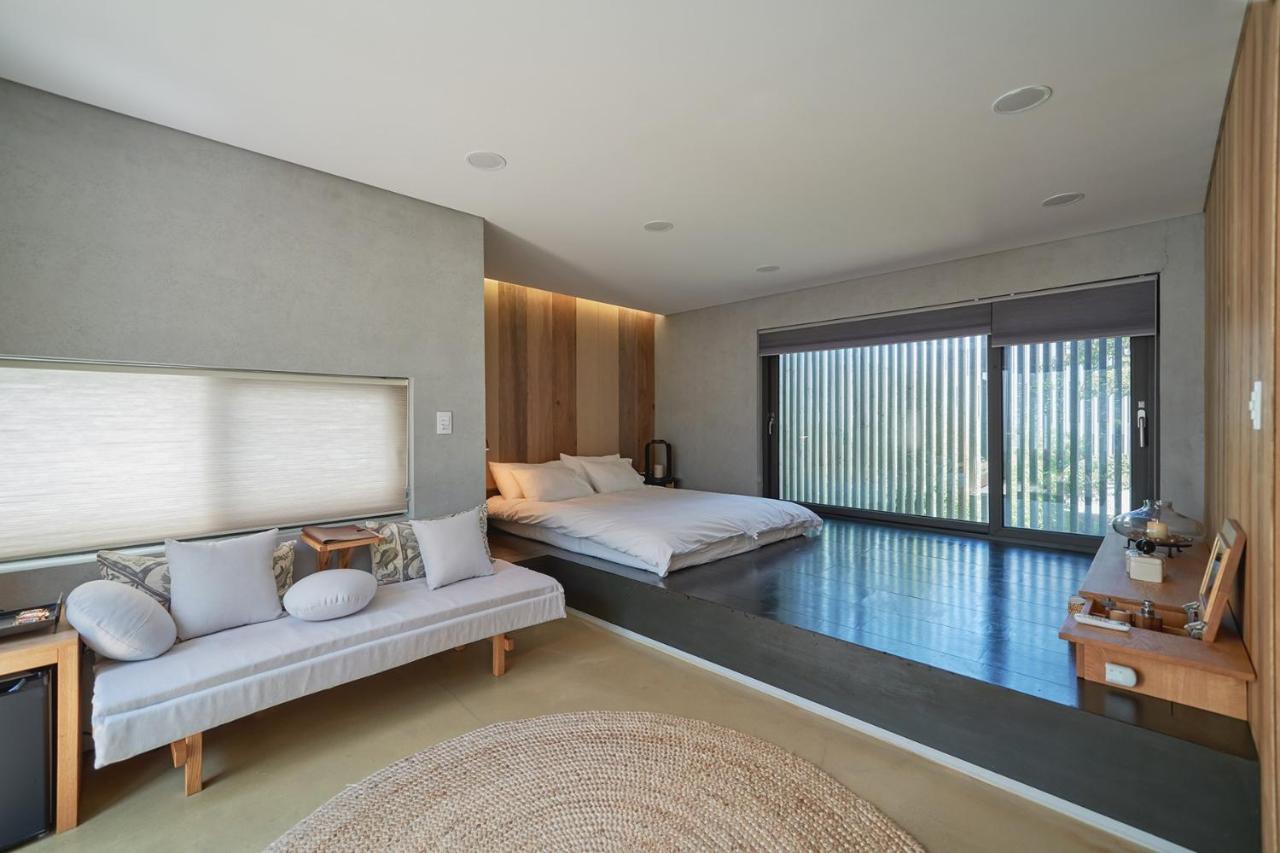 Scenery After Rain Bed & Breakfast Yangyang Exterior photo