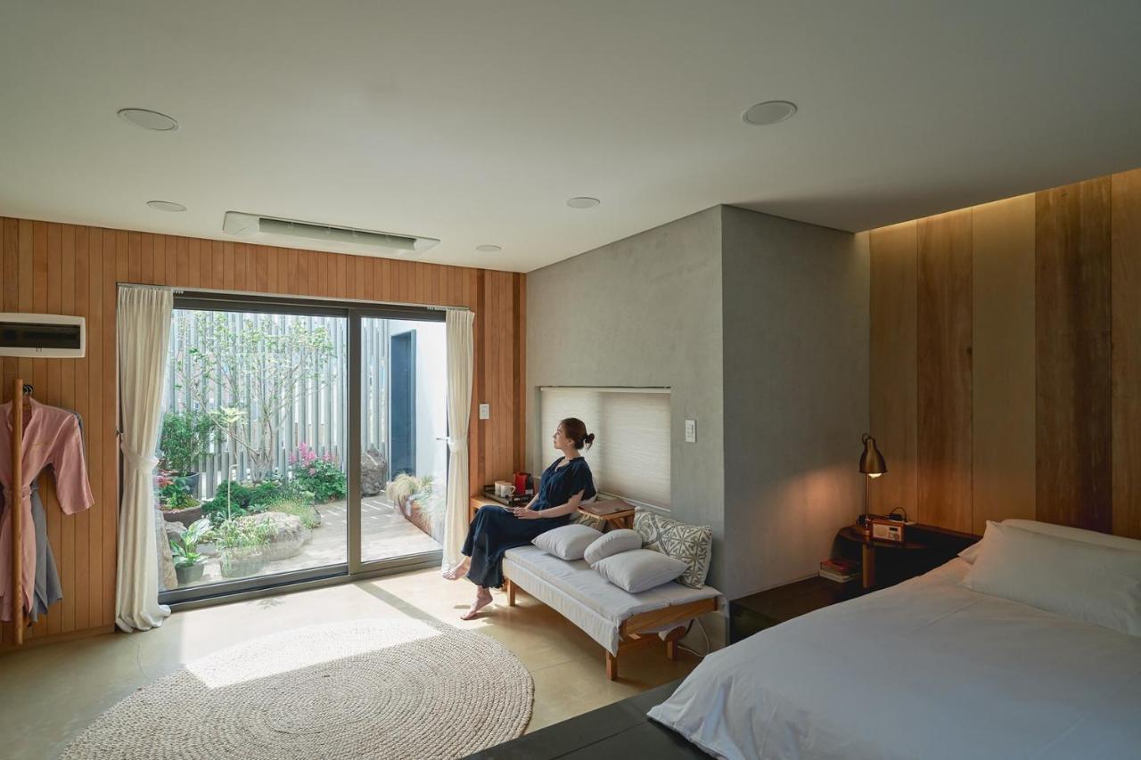 Scenery After Rain Bed & Breakfast Yangyang Exterior photo