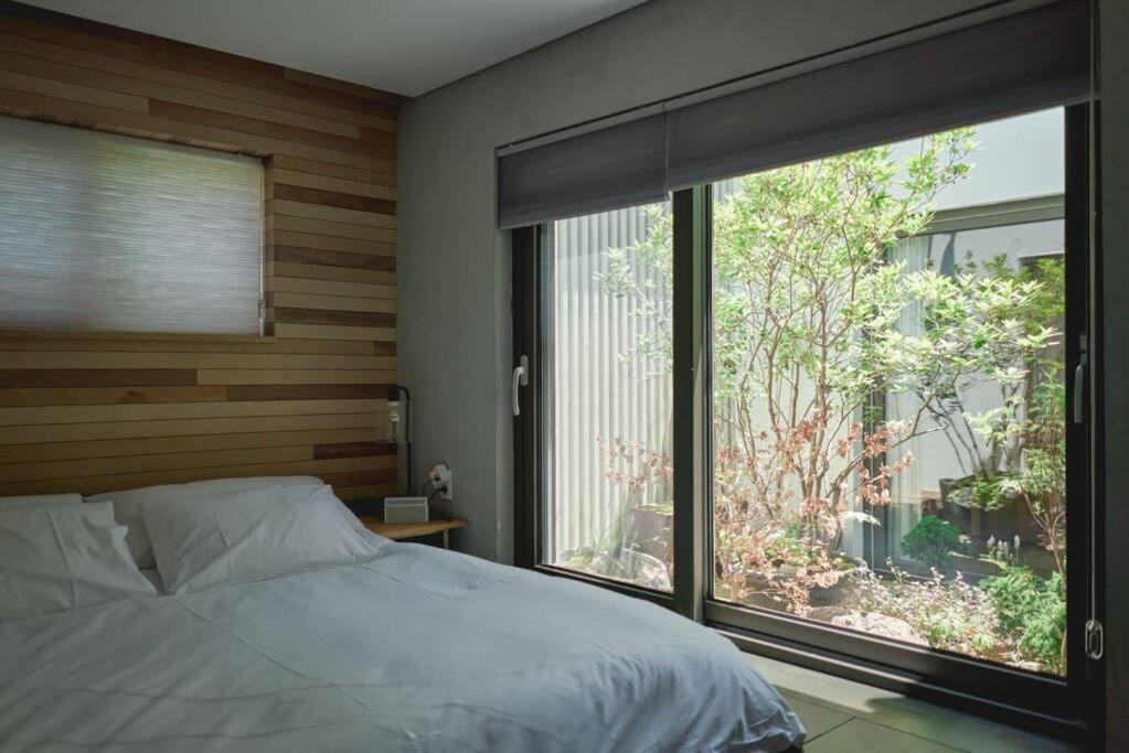 Scenery After Rain Bed & Breakfast Yangyang Exterior photo